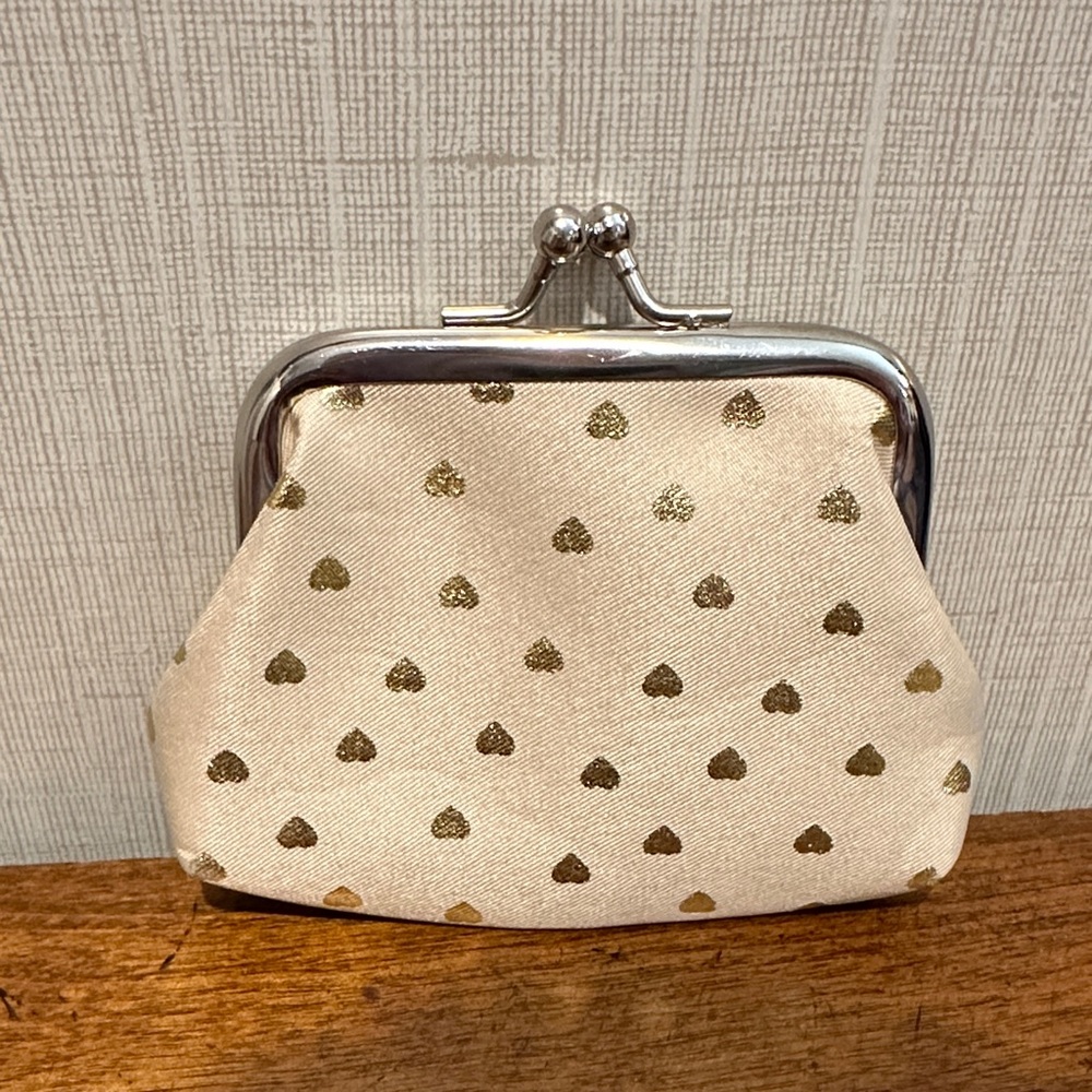 Elegant Cream and Gold Heart Coin Purse